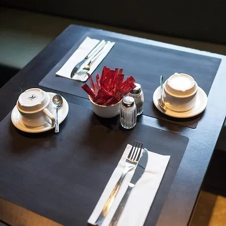 Royale Hotel 3*